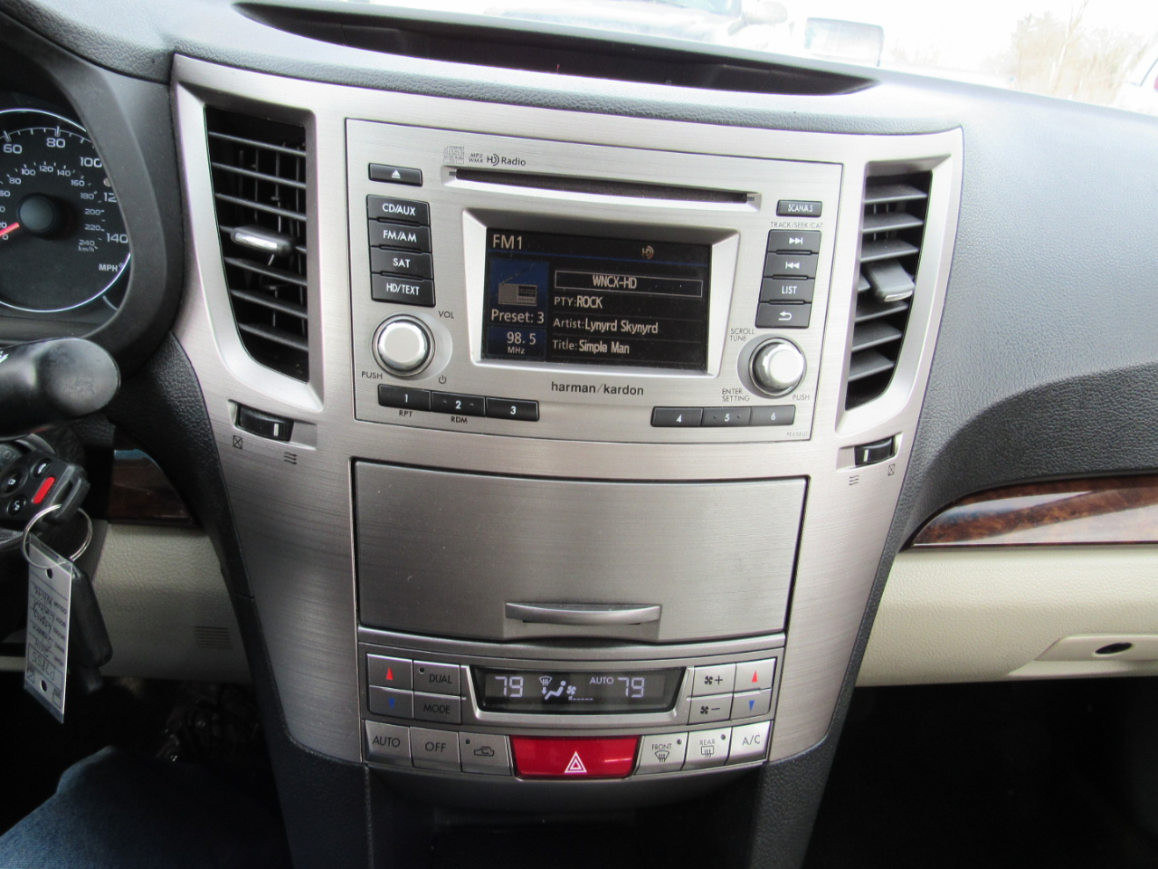 Subaru Legacy 4dr Sdn H4 Auto 2.5i Limited 2014