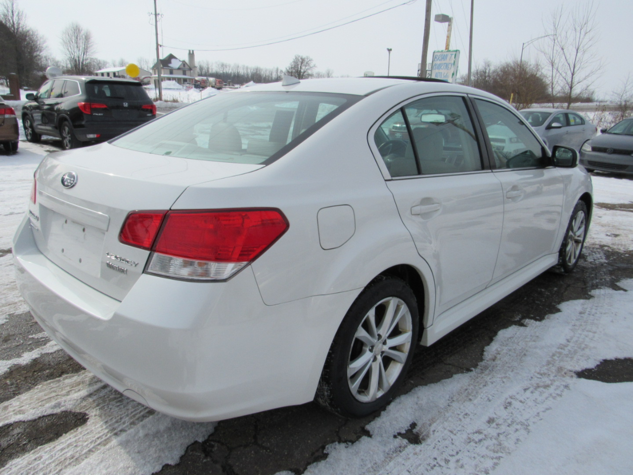 Subaru Legacy 4dr Sdn H4 Auto 2.5i Limited 2014
