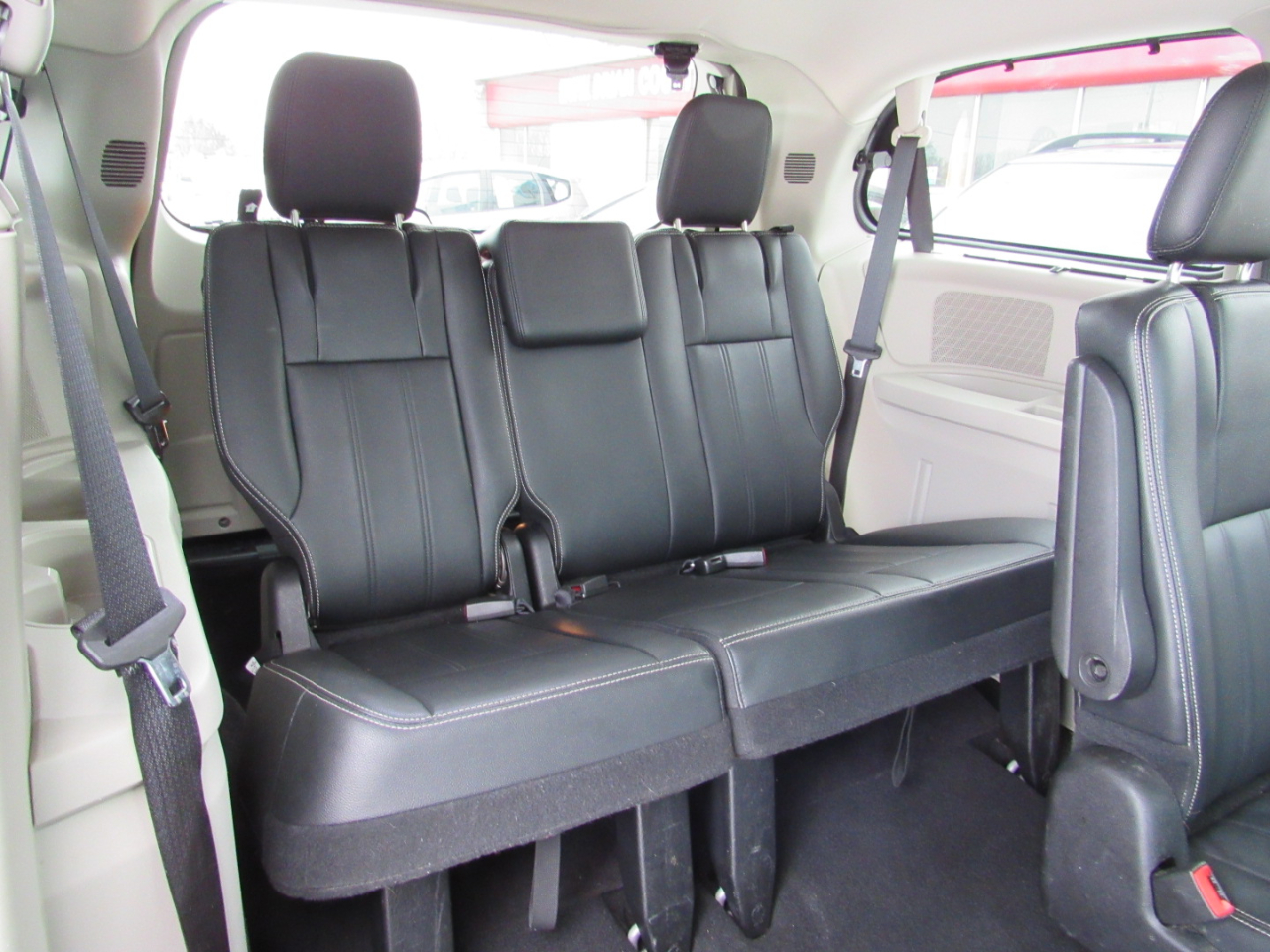 Chrysler Town & Country 4dr Wgn Touring 2016