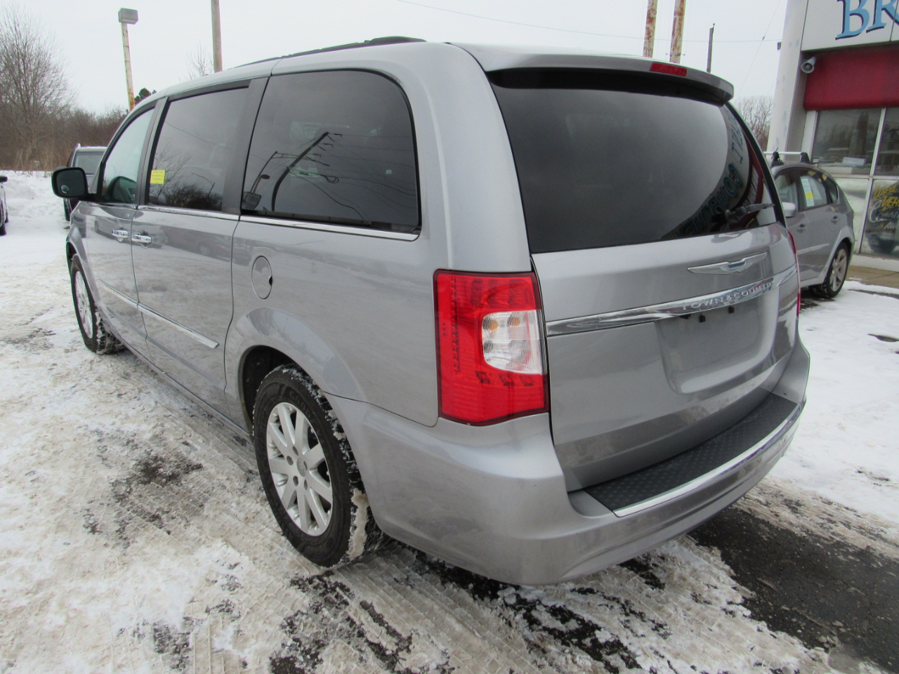 Chrysler Town & Country 4dr Wgn Touring 2016