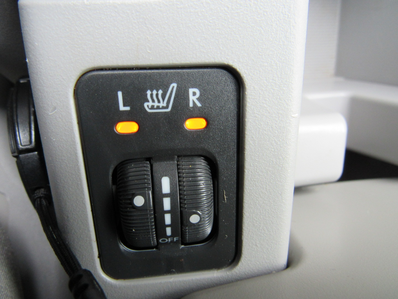 Subaru Forester 4dr Auto 2.5X Premium w/All-Weather Pkg 2010