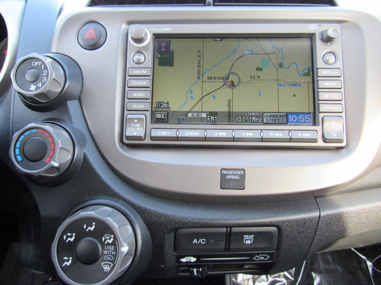 Honda Fit 5dr HB Auto Sport w/Navi 2009