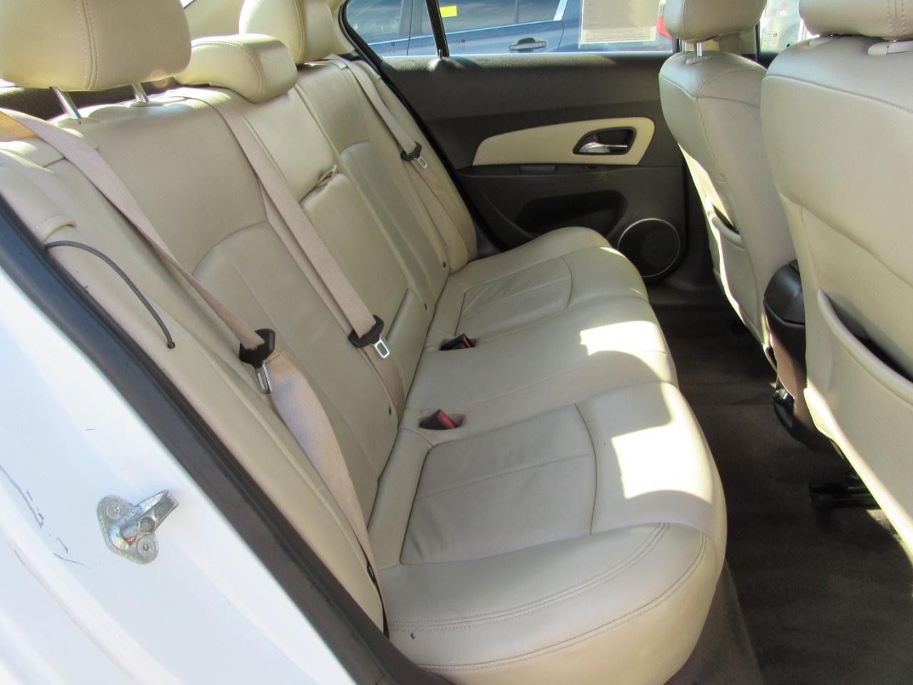 Chevrolet Cruze 4dr Sdn LT w/2LT 2011