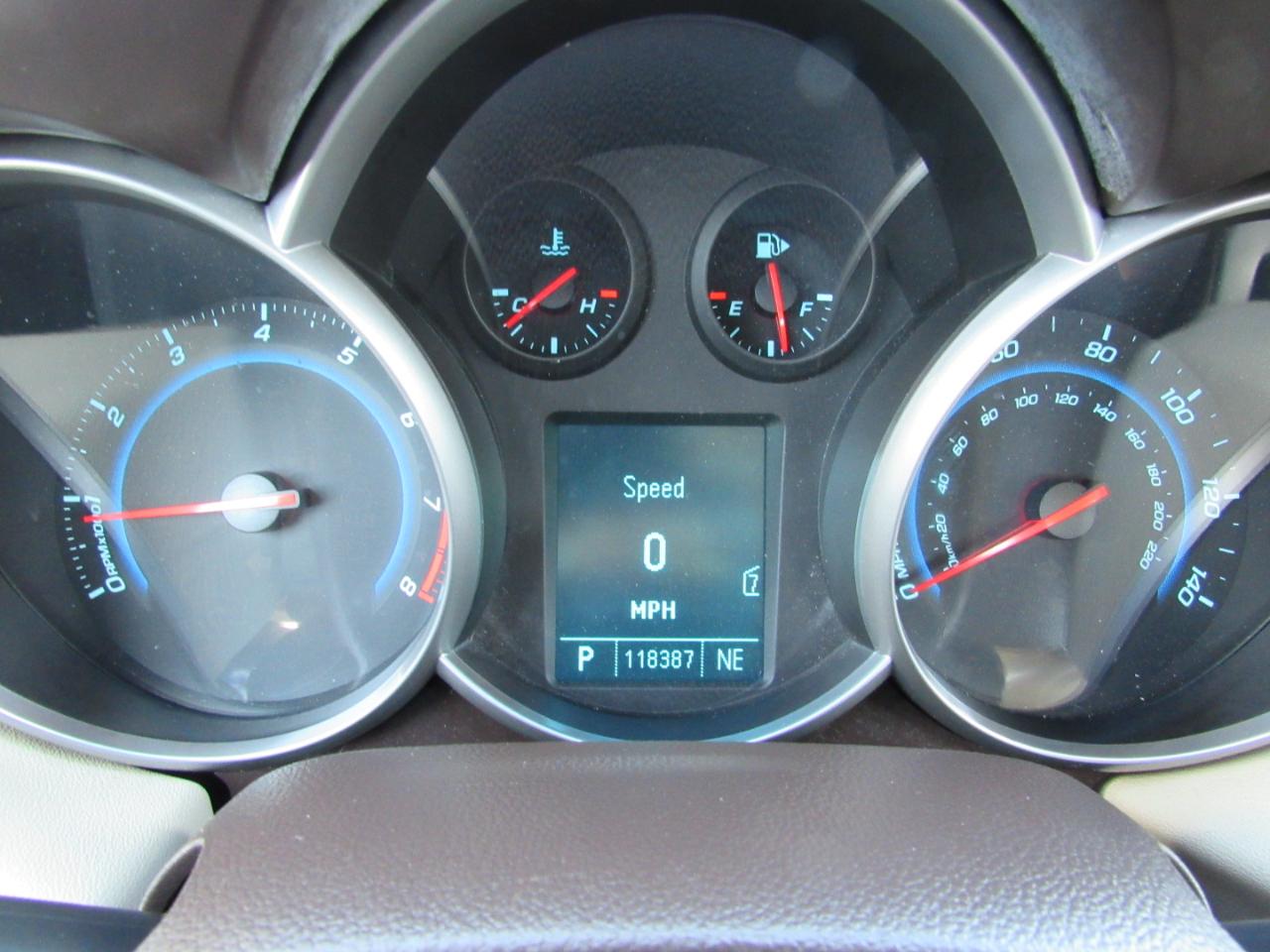 Chevrolet Cruze 4dr Sdn LT w/2LT 2011