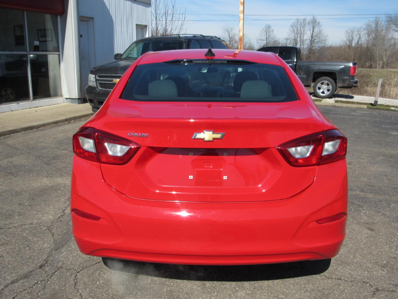 Chevrolet Cruze 4dr Sdn 1.4L LS w/1SB 2018