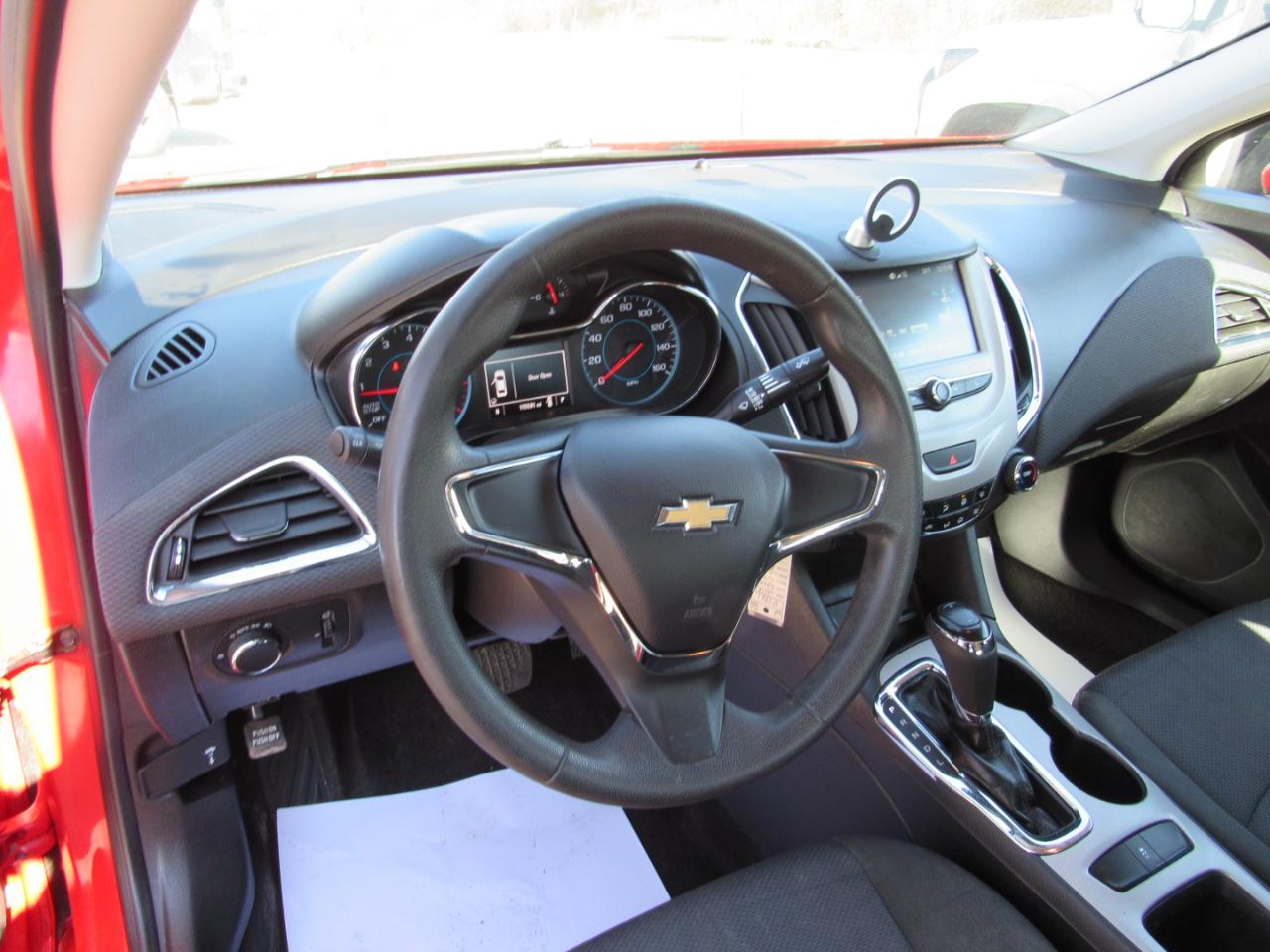 Chevrolet Cruze 4dr Sdn 1.4L LS w/1SB 2018