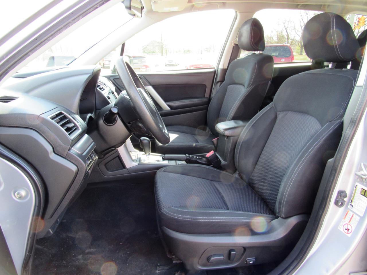 Subaru Forester 4dr CVT 2.5i Premium PZEV 2016