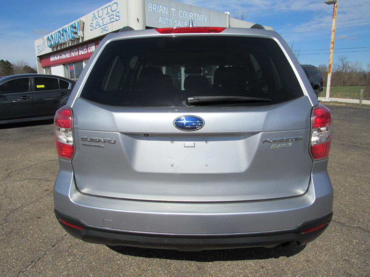 Subaru Forester 4dr CVT 2.5i Premium PZEV 2016