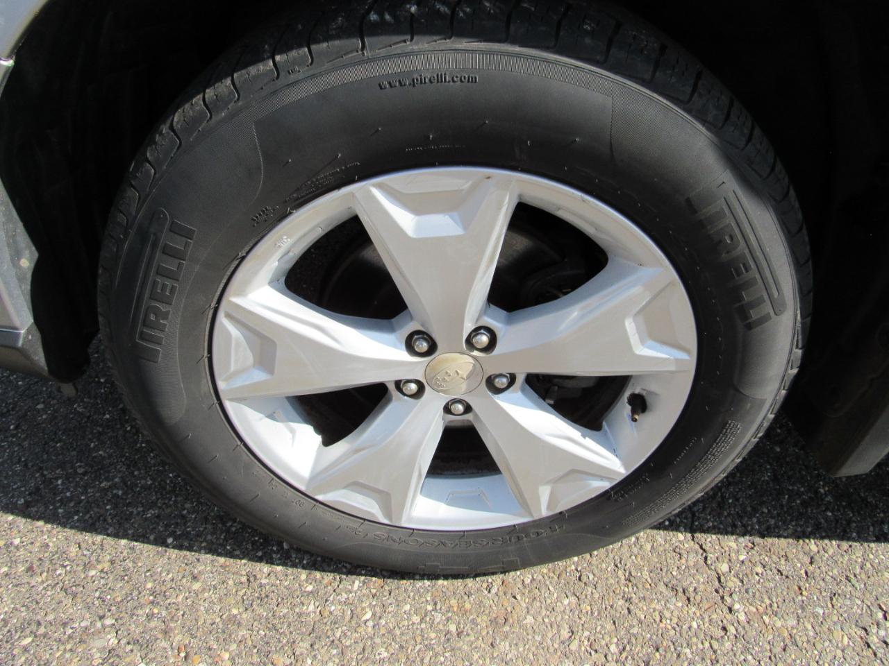 Subaru Forester 4dr CVT 2.5i Premium PZEV 2016