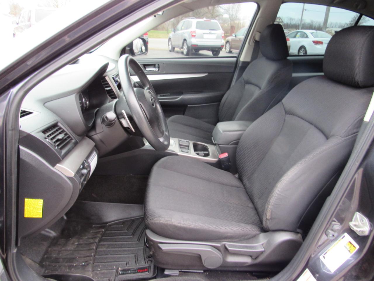 Subaru Legacy 4dr Sdn H4 Auto 2.5i 2012