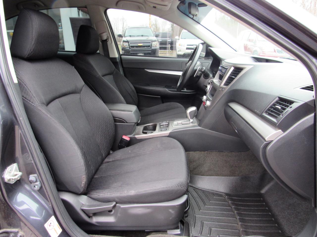 Subaru Legacy 4dr Sdn H4 Auto 2.5i 2012