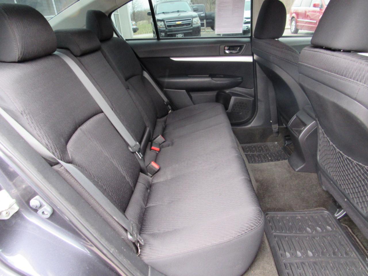 Subaru Legacy 4dr Sdn H4 Auto 2.5i 2012