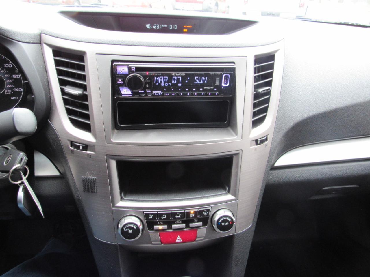 Subaru Legacy 4dr Sdn H4 Auto 2.5i 2012