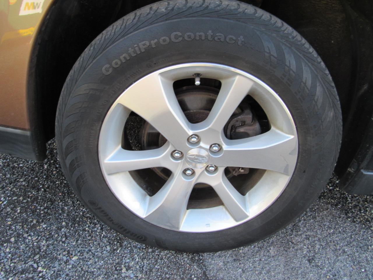 Subaru Outback 4dr Wgn H4 Auto 2.5i Limited 2013