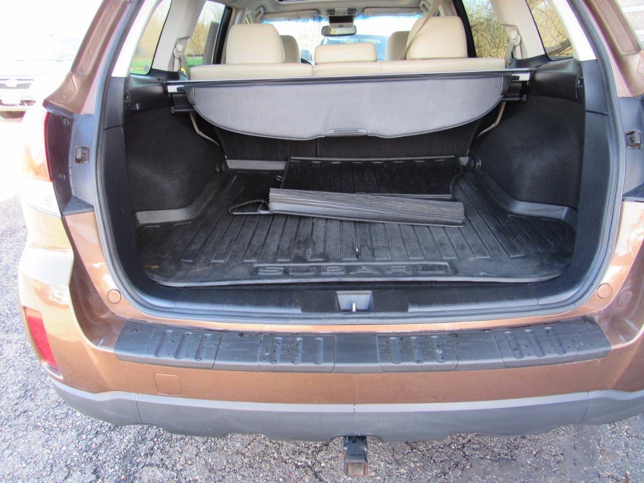 Subaru Outback 4dr Wgn H4 Auto 2.5i Limited 2013