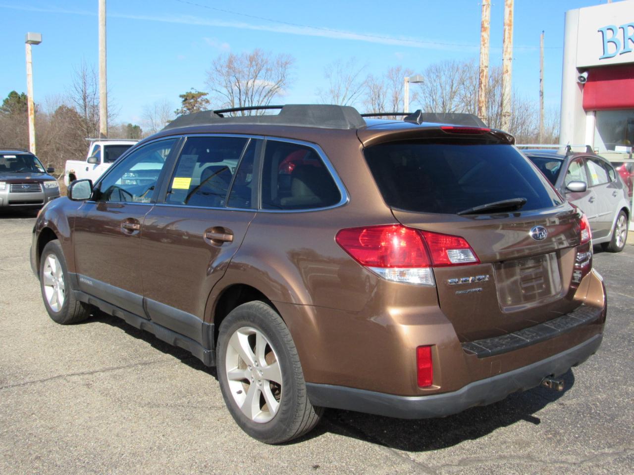 Subaru Outback 4dr Wgn H4 Auto 2.5i Limited 2013