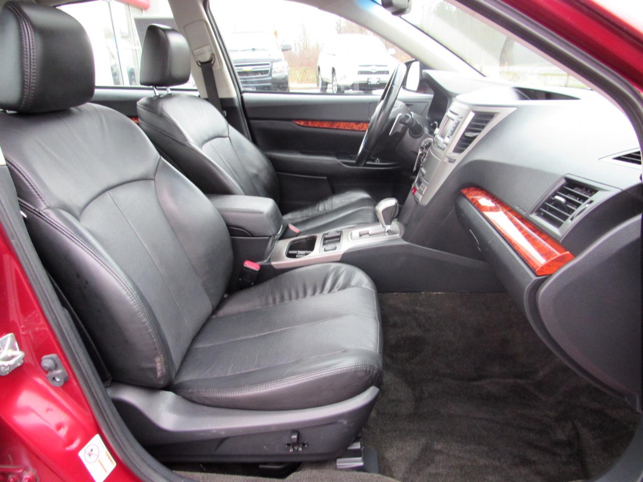 Subaru Legacy 4dr Sdn H4 Auto 2.5i Limited 2012