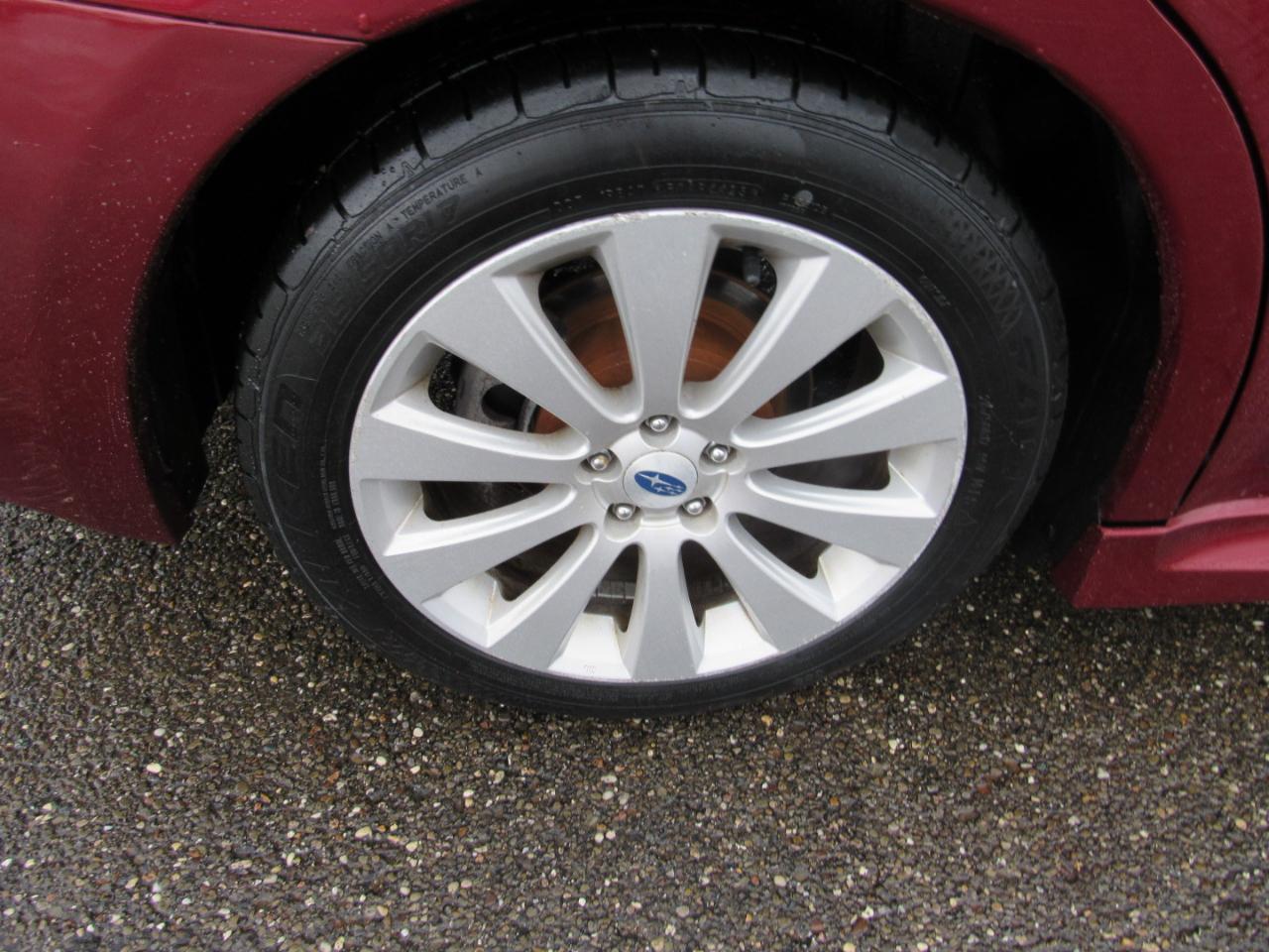 Subaru Legacy 4dr Sdn H4 Auto 2.5i Limited 2012