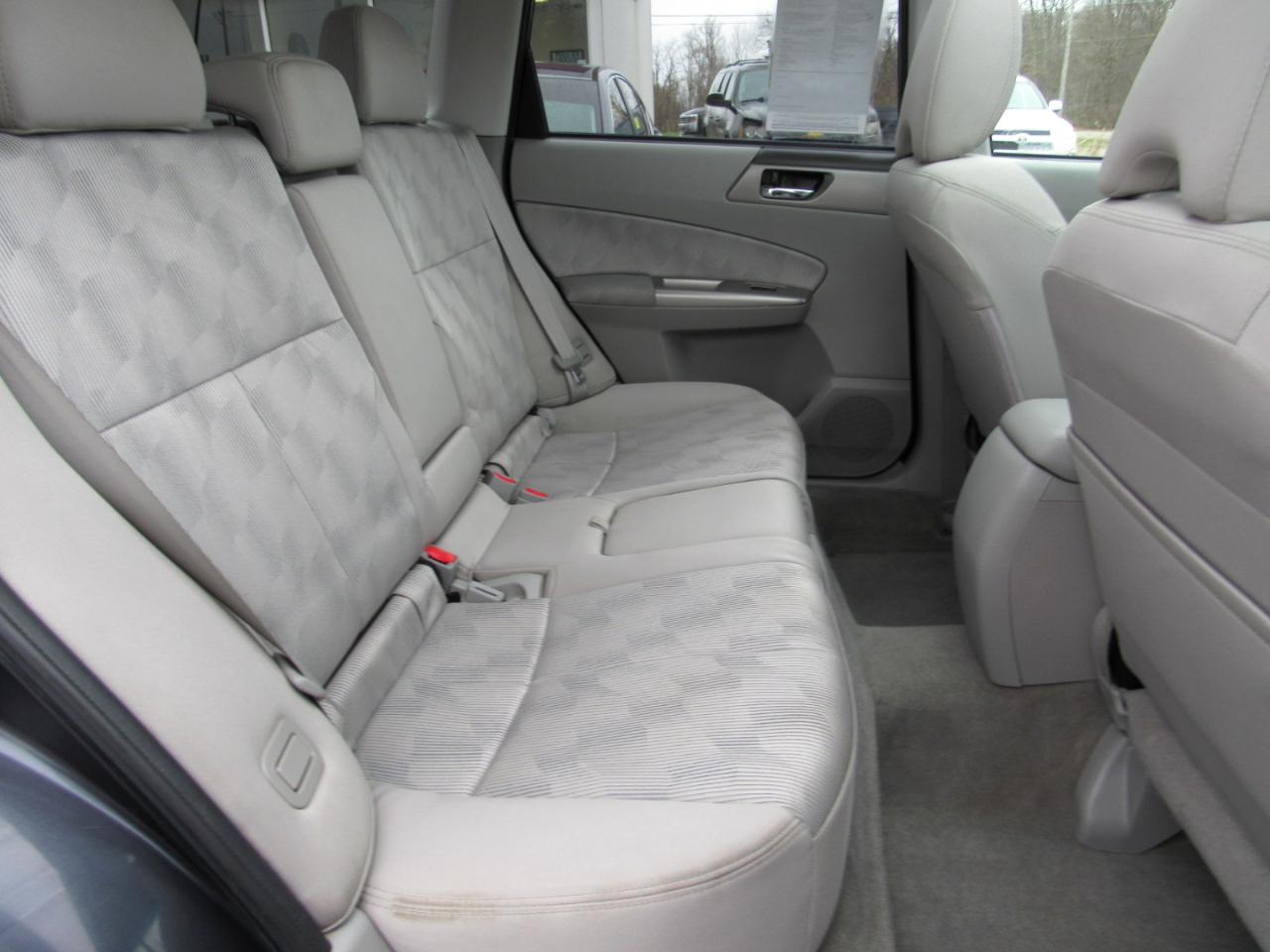 Subaru Forester 4dr Auto 2.5X Premium w/All-Weather Pkg 2010