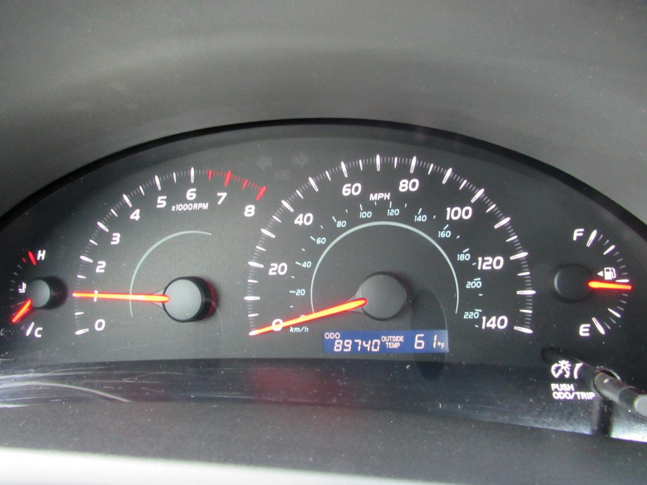 Toyota Camry 4dr Sdn I4 Man (Natl) 2009