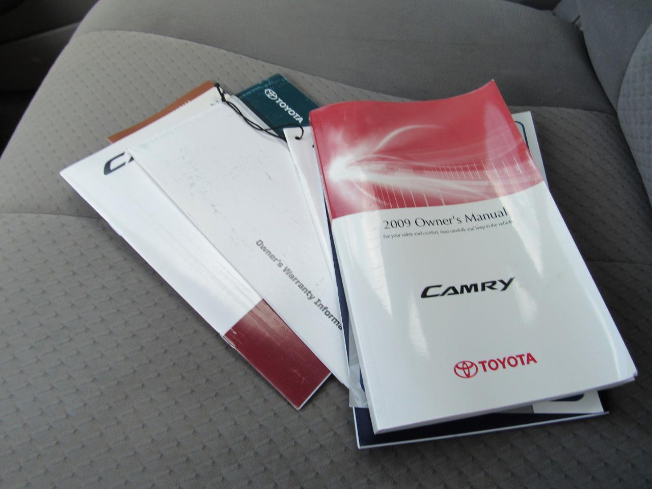 Toyota Camry 4dr Sdn I4 Man (Natl) 2009