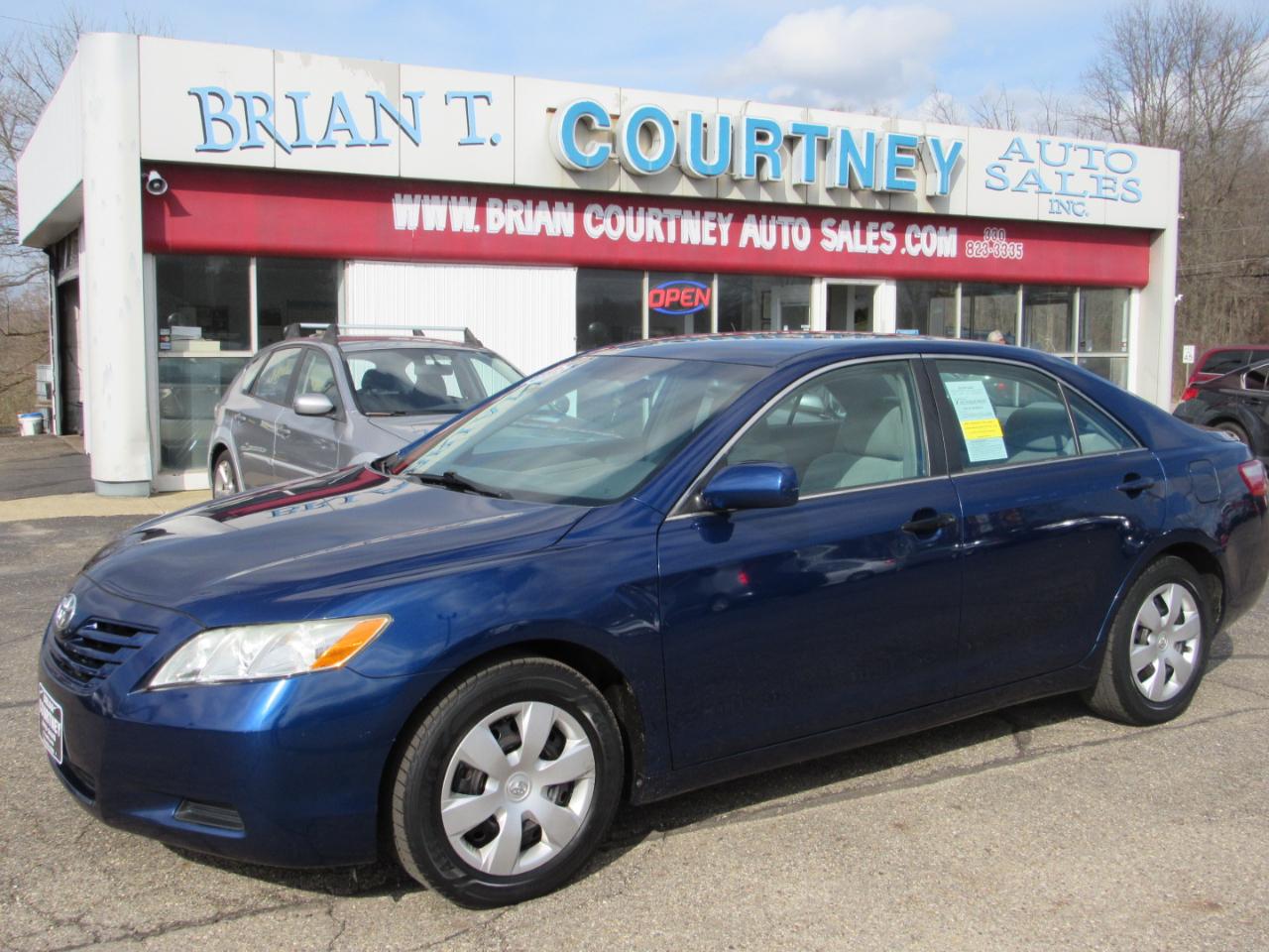 Toyota Camry 4dr Sdn I4 Man (Natl) 2009