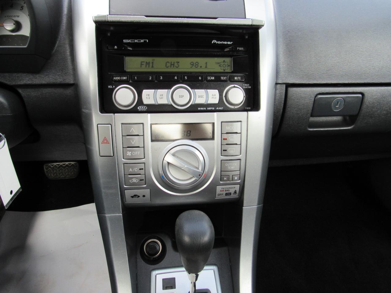 Scion tC 2dr HB Man Spec (Natl) 2008
