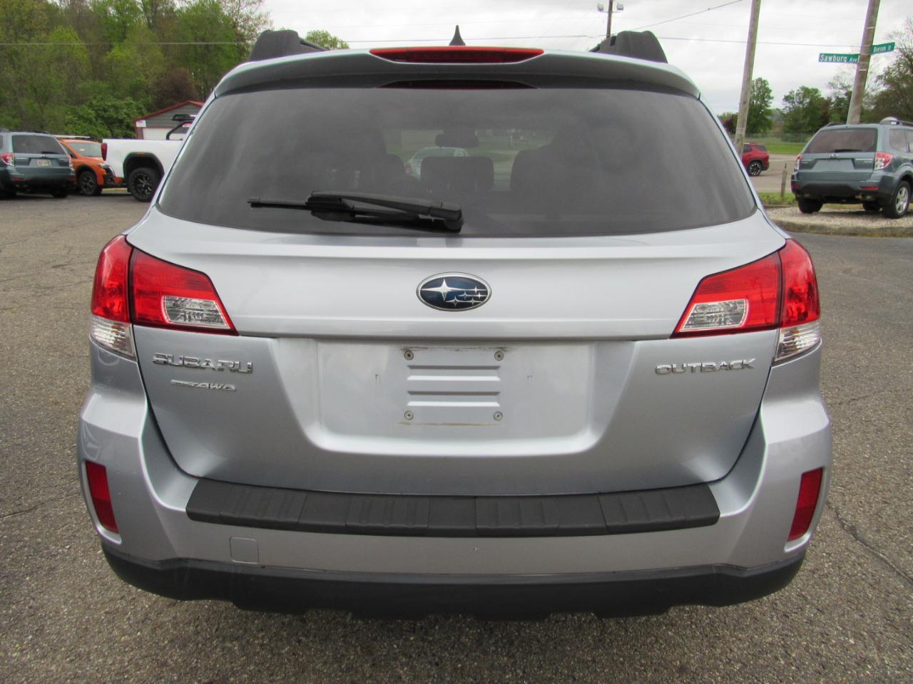 Subaru Outback 4dr Wgn H4 Auto 2.5i Premium 2014