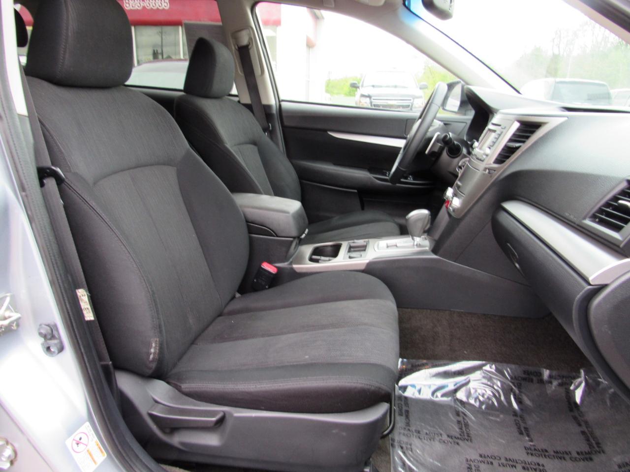 Subaru Outback 4dr Wgn H4 Auto 2.5i Premium 2014