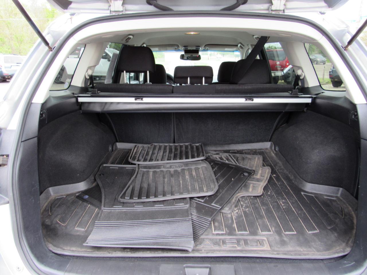 Subaru Outback 4dr Wgn H4 Auto 2.5i Premium 2014