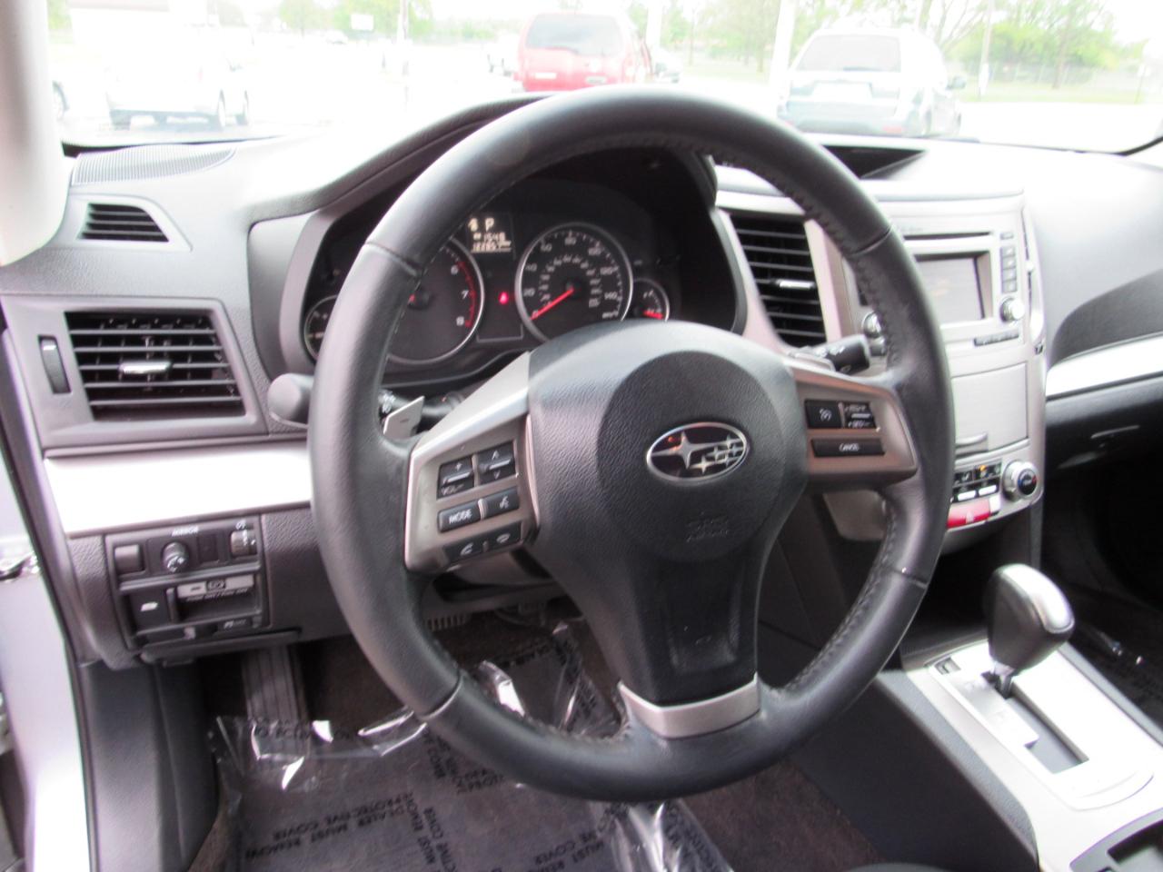 Subaru Outback 4dr Wgn H4 Auto 2.5i Premium 2014