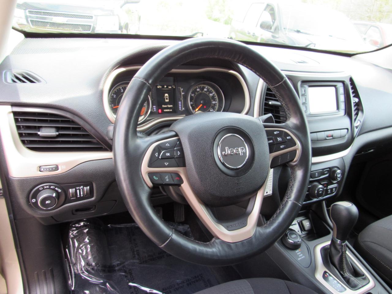 Jeep Cherokee 4WD 4dr Latitude 2015