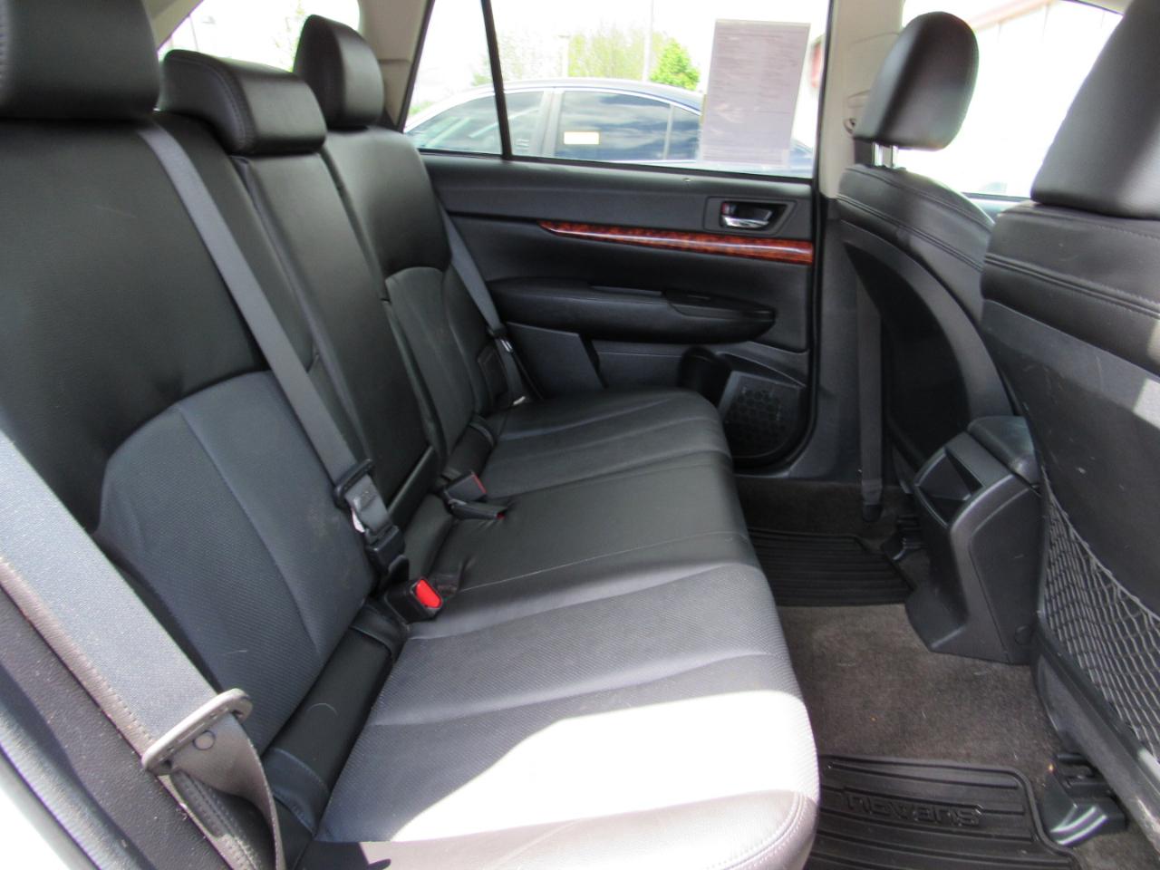Subaru Outback 4dr Wgn H6 Auto 3.6R Limited 2012