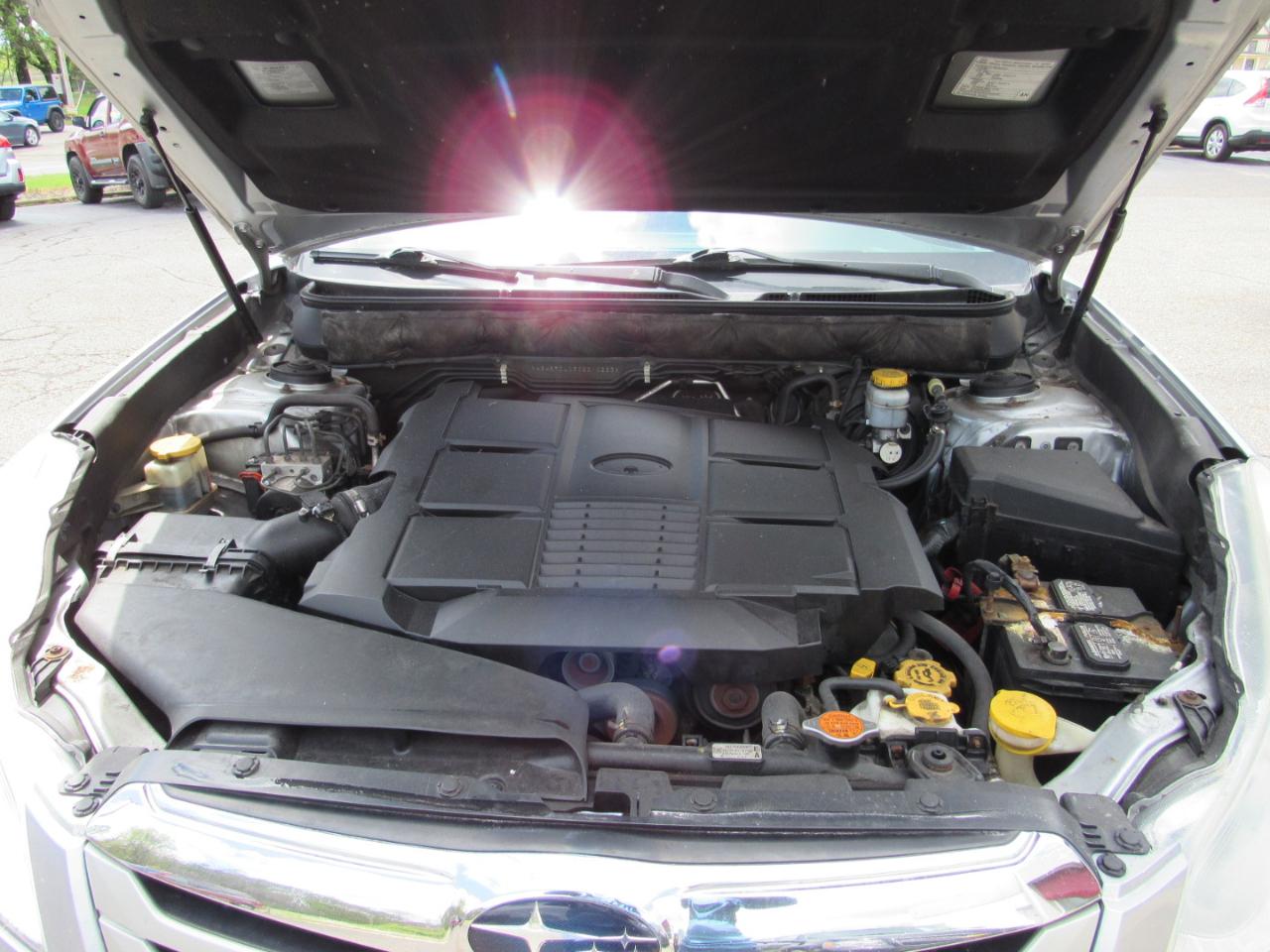 Subaru Outback 4dr Wgn H6 Auto 3.6R Limited 2012