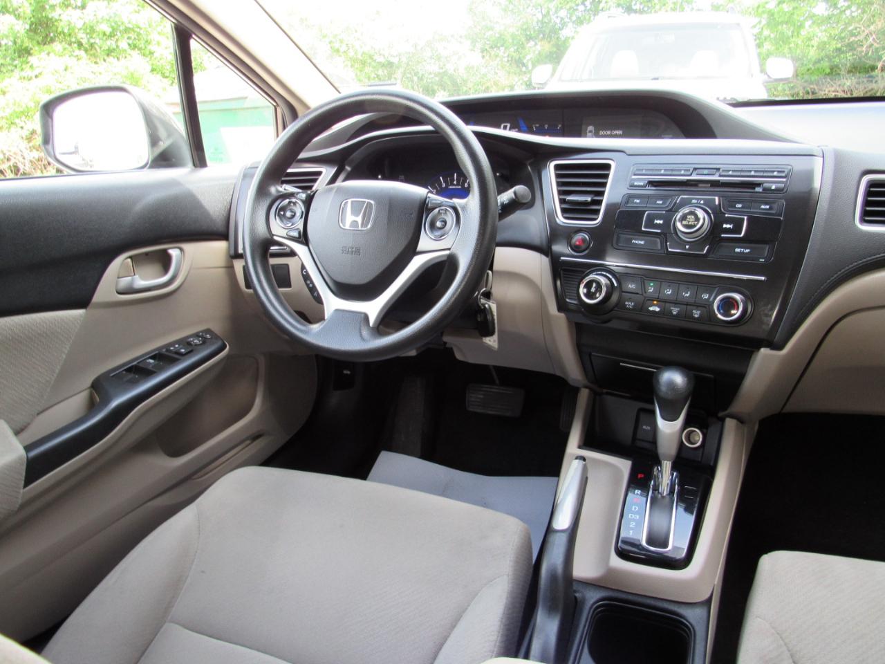 Honda Civic Sdn 4dr Auto LX 2013