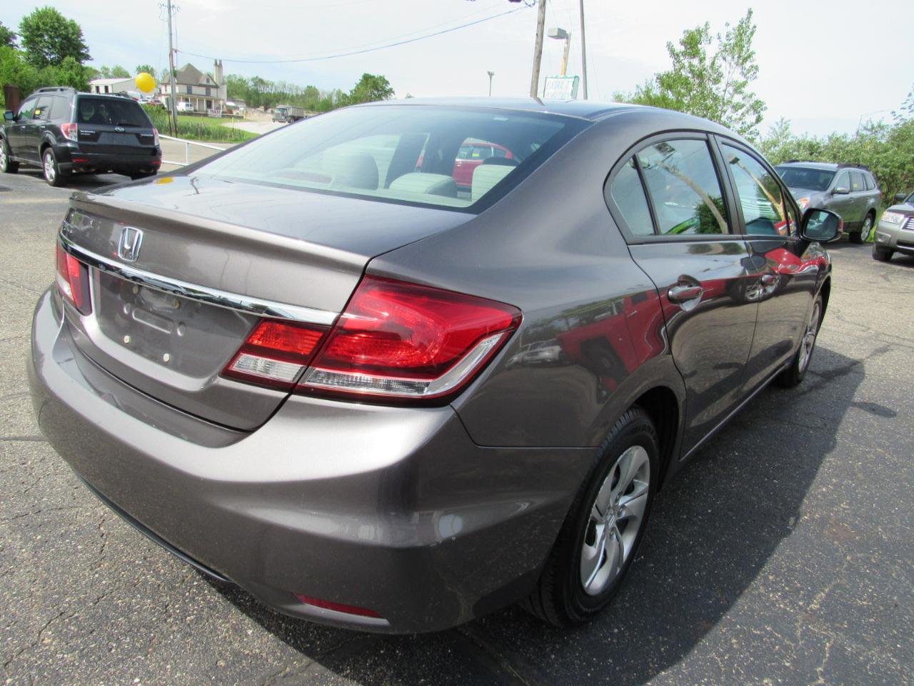 Honda Civic Sdn 4dr Auto LX 2013