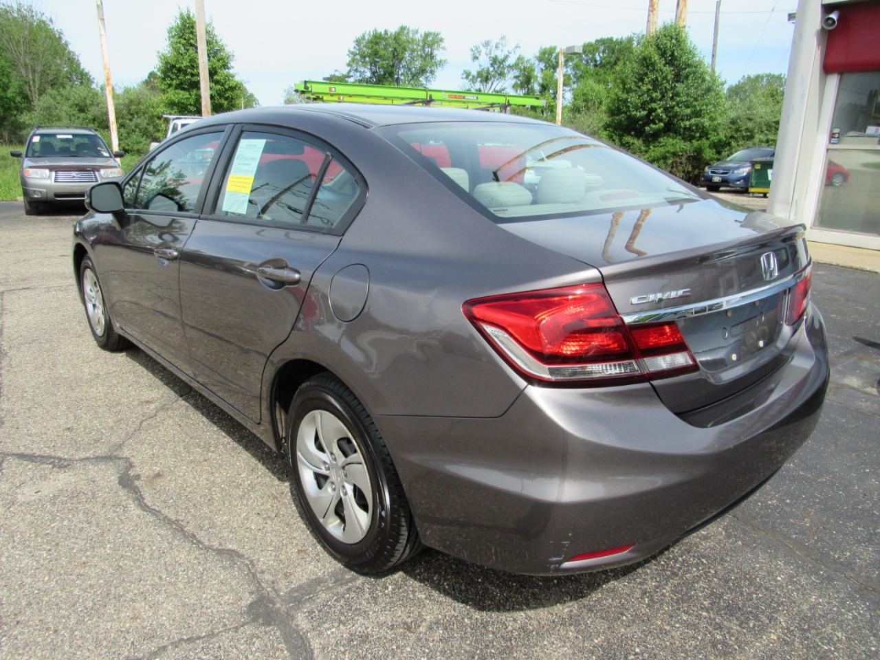 Honda Civic Sdn 4dr Auto LX 2013