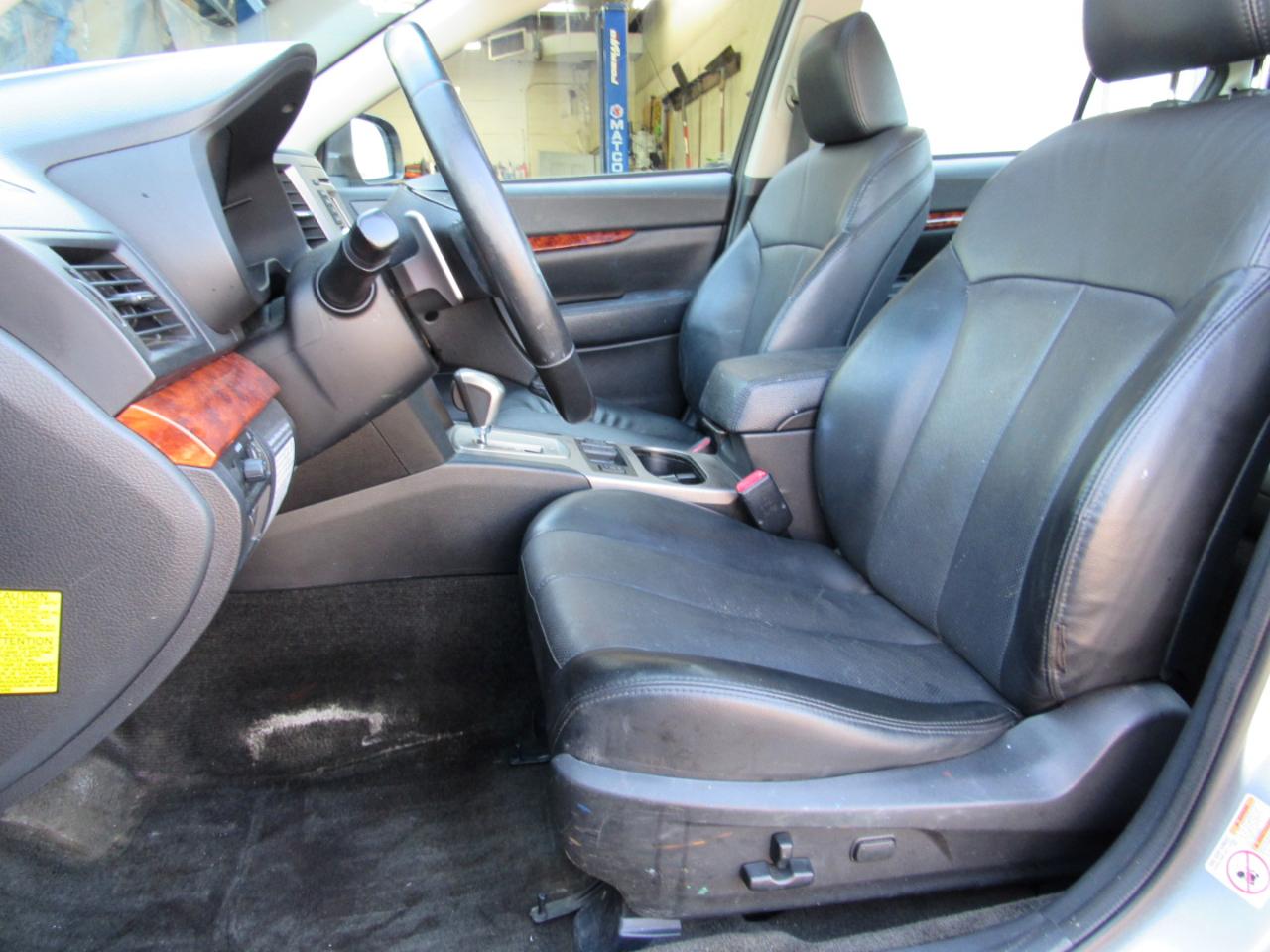 Subaru Legacy 4dr Sdn H4 Auto 2.5i Limited 2012