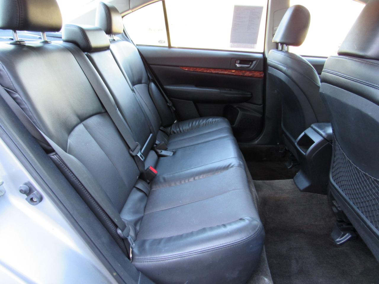 Subaru Legacy 4dr Sdn H4 Auto 2.5i Limited 2012