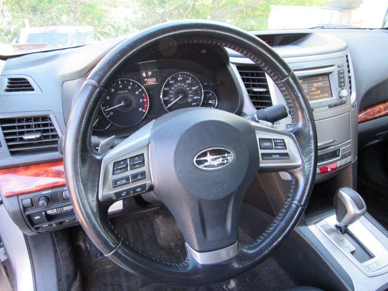 Subaru Legacy 4dr Sdn H4 Auto 2.5i Limited 2012