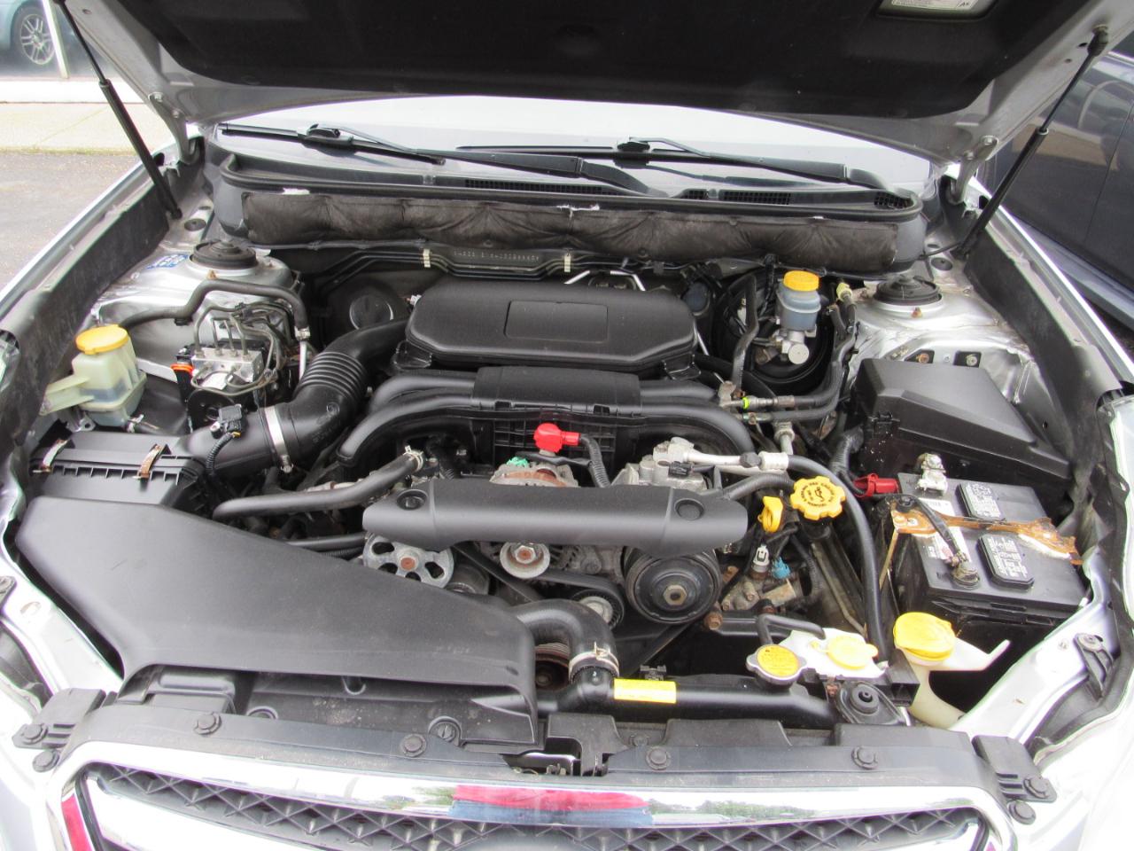Subaru Legacy 4dr Sdn H4 Auto 2.5i Limited 2012
