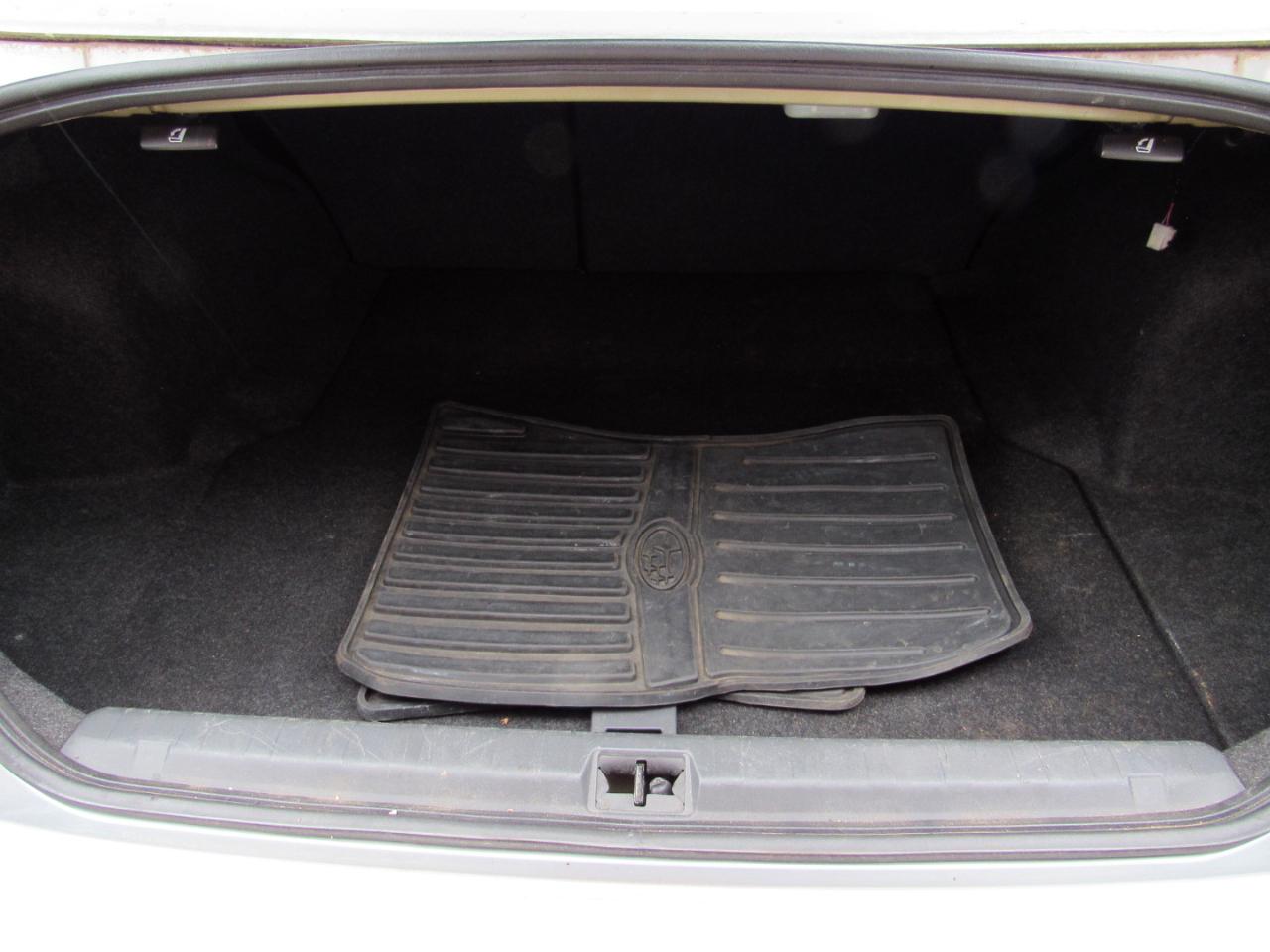 Subaru Legacy 4dr Sdn H4 Auto 2.5i Limited 2012
