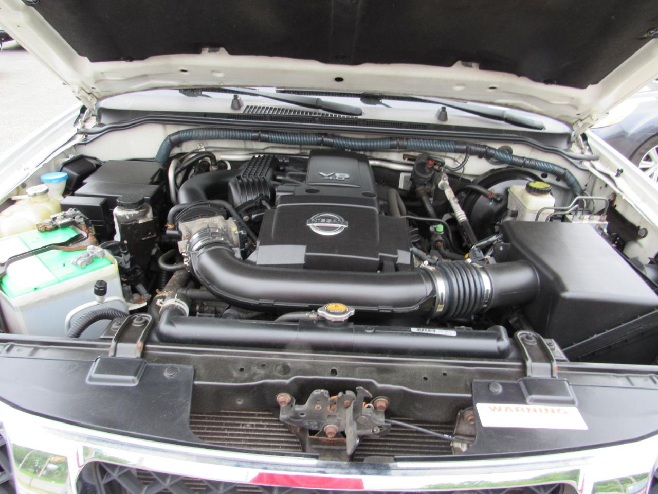 Nissan Pathfinder 4WD 4dr V6 SV 2011