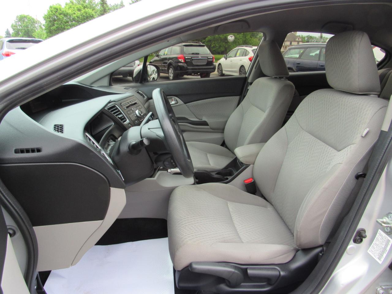 Honda Civic Sedan 4dr CVT LX 2015
