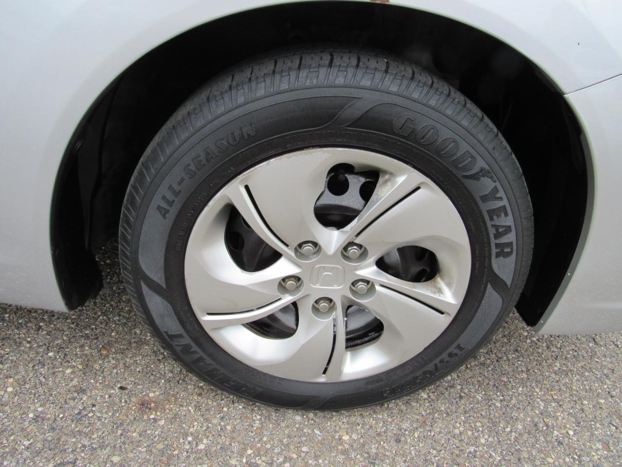 Honda Civic Sedan 4dr CVT LX 2015