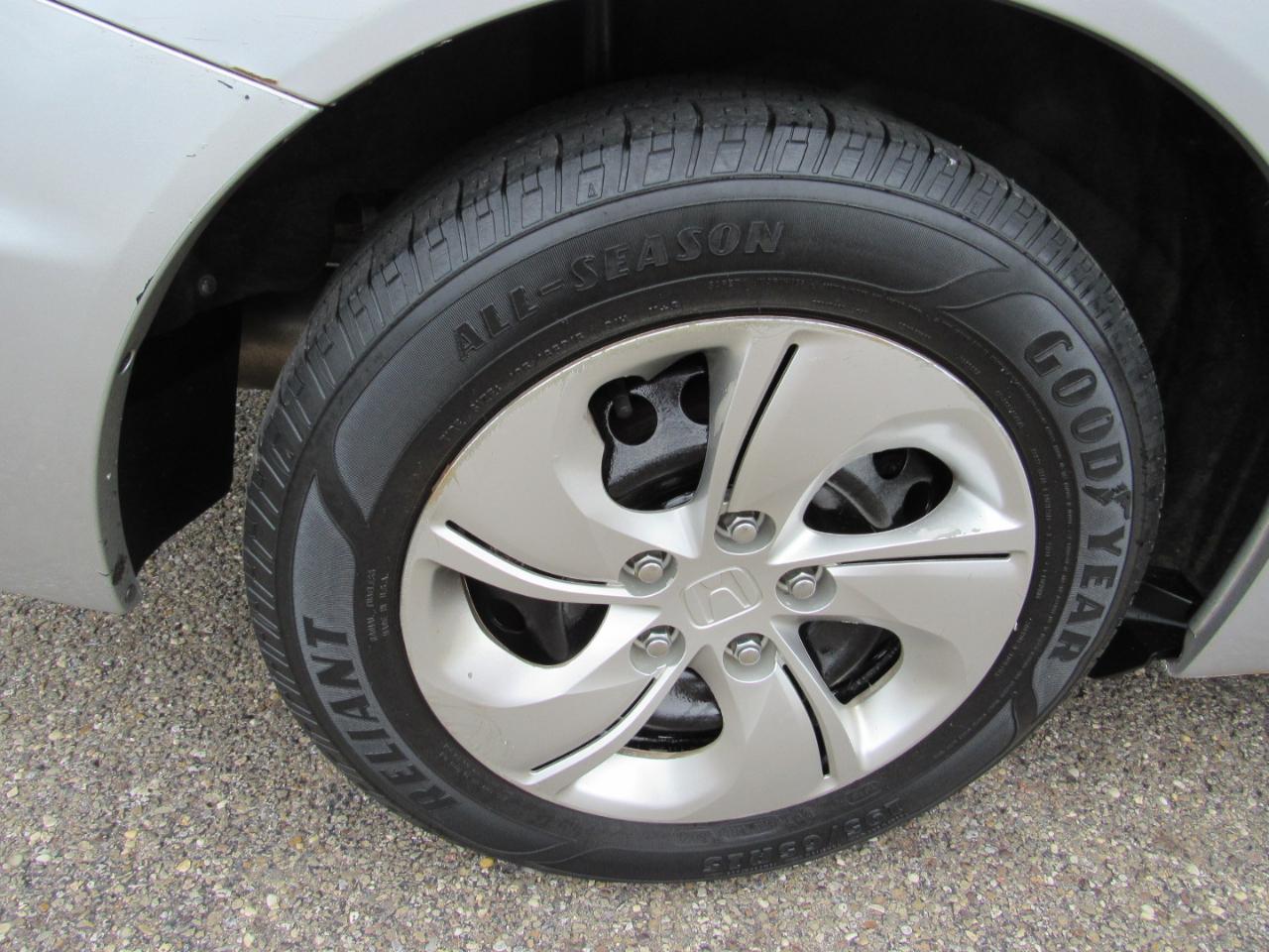 Honda Civic Sedan 4dr CVT LX 2015