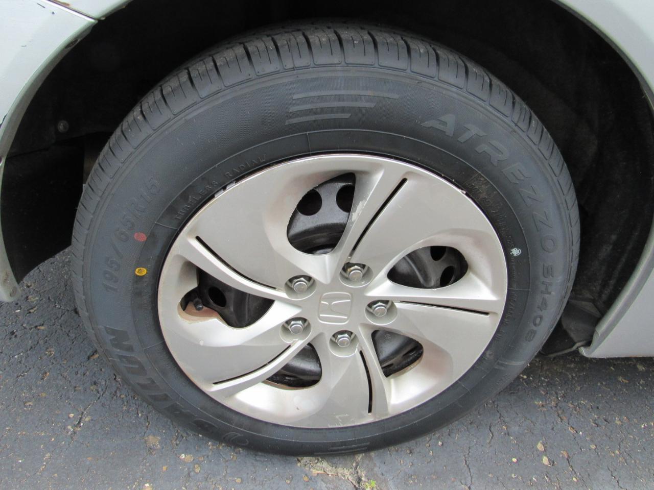 Honda Civic Sedan 4dr CVT LX 2015