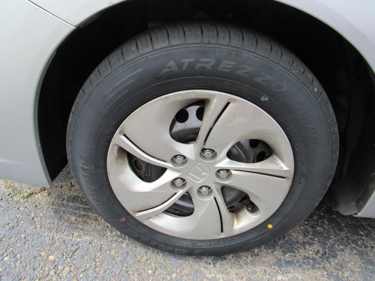Honda Civic Sedan 4dr CVT LX 2015