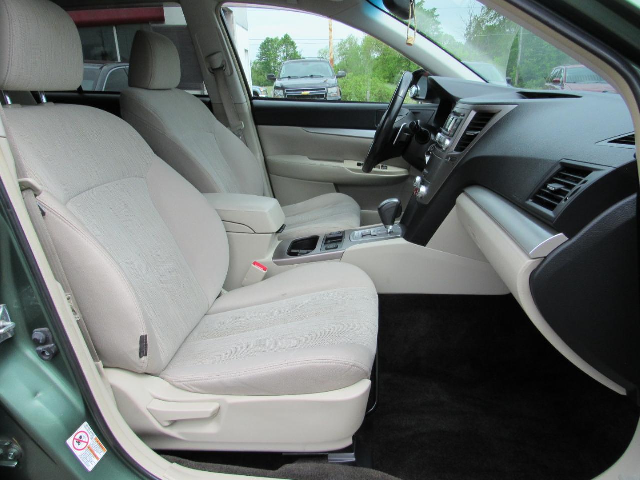 Subaru Outback 4dr Wgn H4 Auto 2.5i Premium 2013