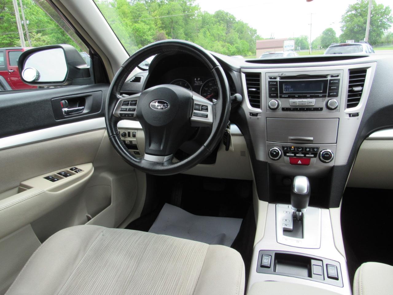 Subaru Outback 4dr Wgn H4 Auto 2.5i Premium 2013